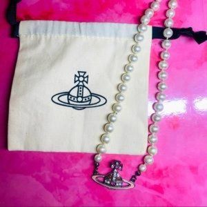 Vivienne Westwood Pink Pearl Necklace Sliver